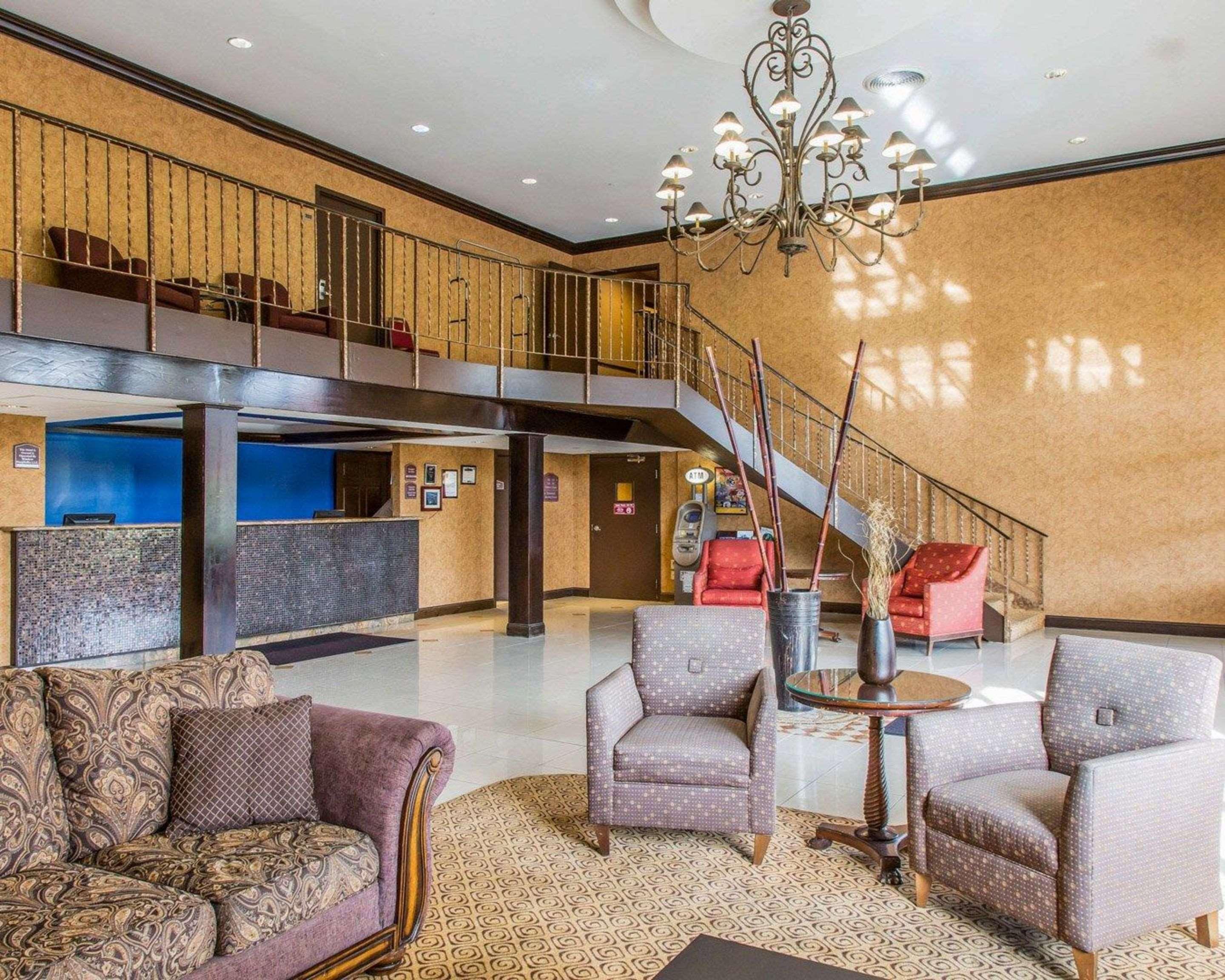 Rodeway Inn & Suites East Windsor Εξωτερικό φωτογραφία